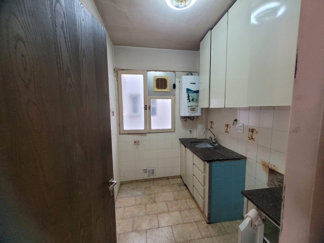 Venta Departamento de 3 ambientes cochera
