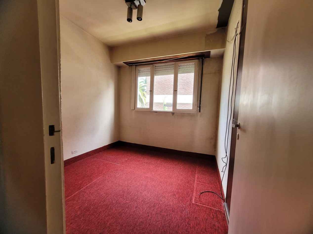 Venta Departamento de 3 ambientes cochera