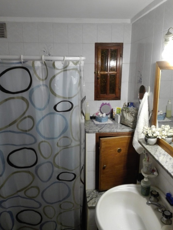 Venta  2200 mtrs  con pequeña cabaña 