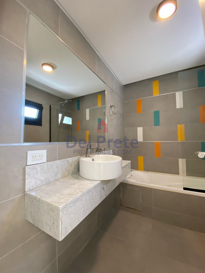Venta 3 ambientes cochera Edificio Developer