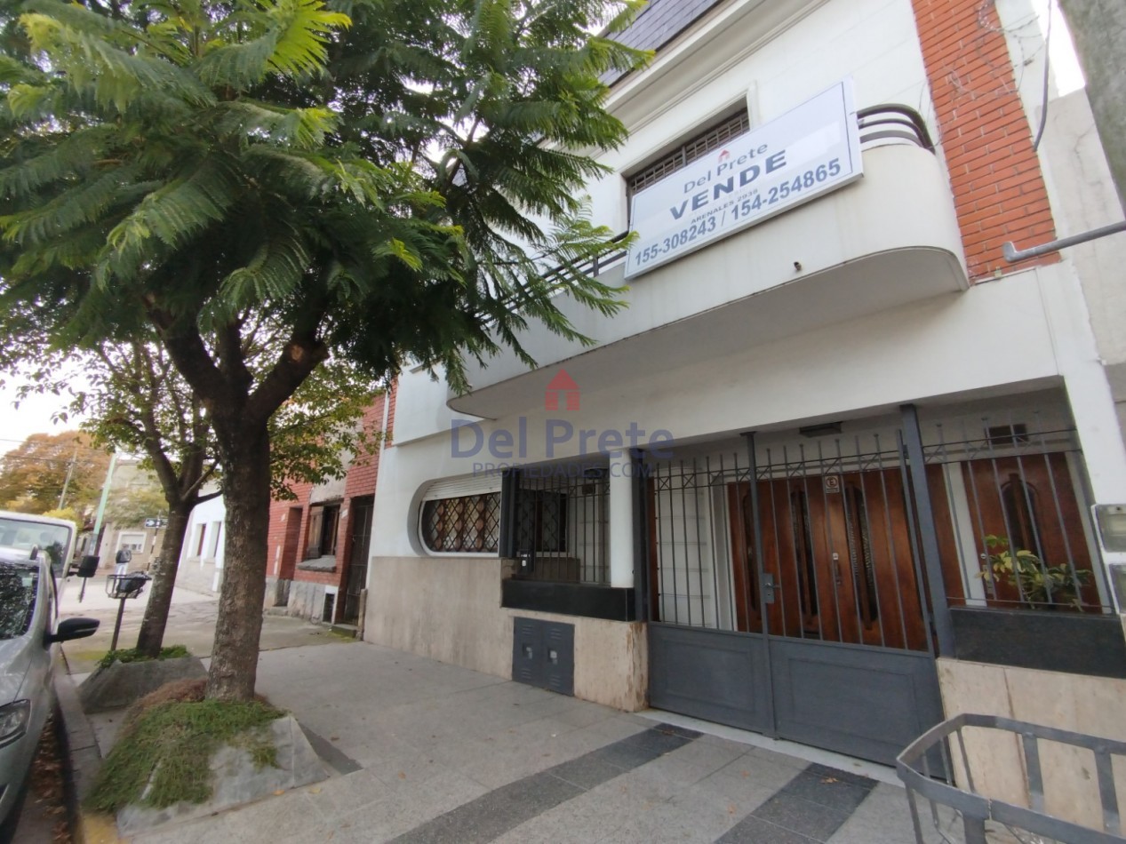 Venta chalet son dos propiedades en el lote