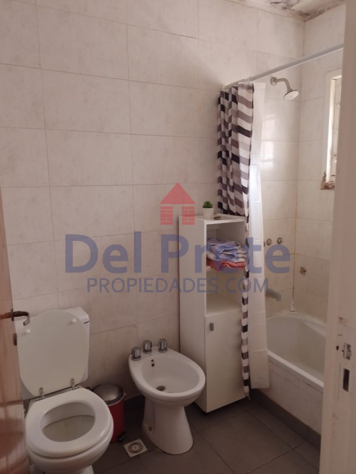 Venta Chalet y Local sobre calle Paunero y Laprida