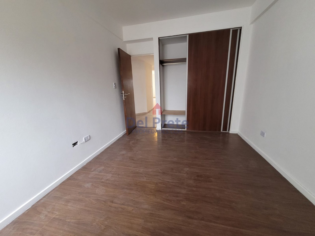 Venta   Departamento  3 ambientes cochera 