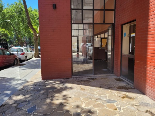 Venta Local