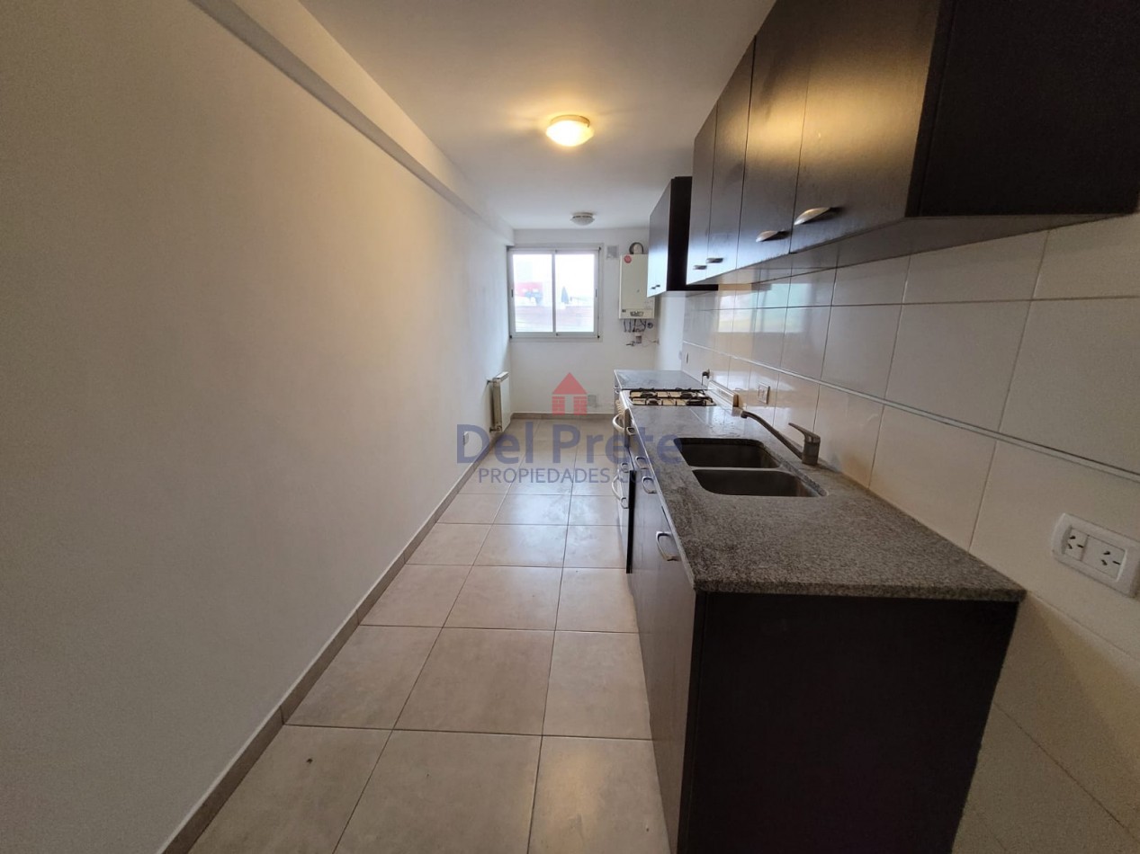 Venta   Departamento  3 ambientes cochera 
