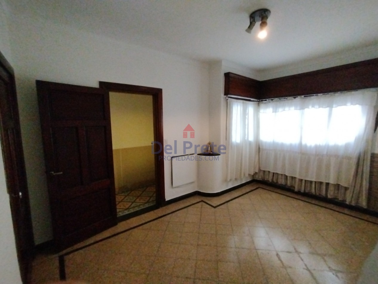 Venta chalet son dos propiedades en el lote