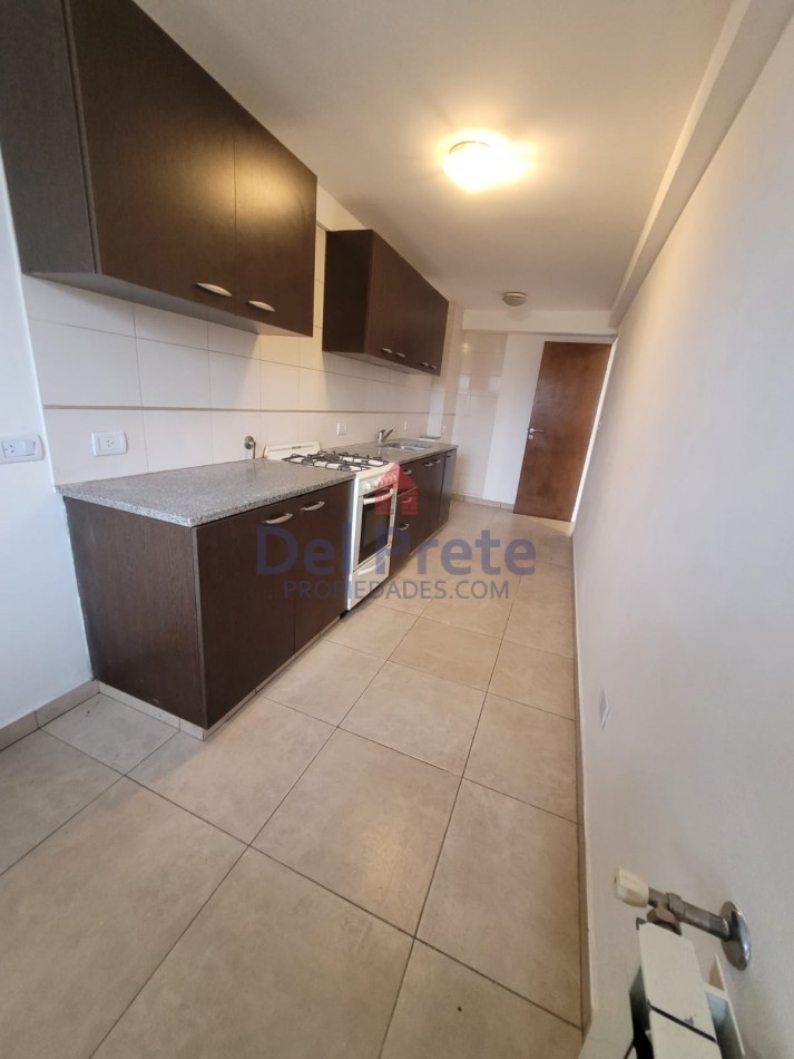 Venta   Departamento  3 ambientes cochera 