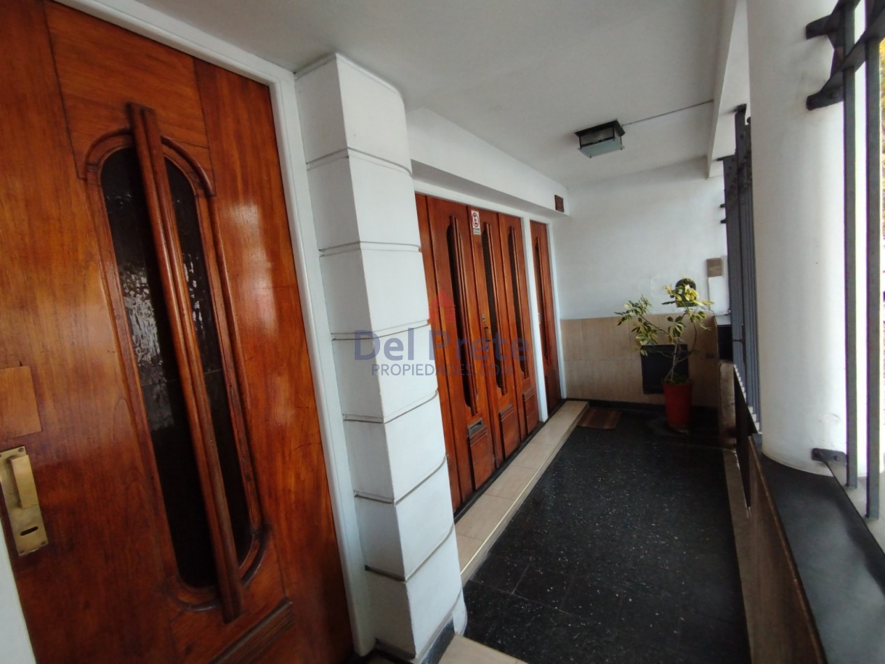 Venta chalet son dos propiedades en el lote