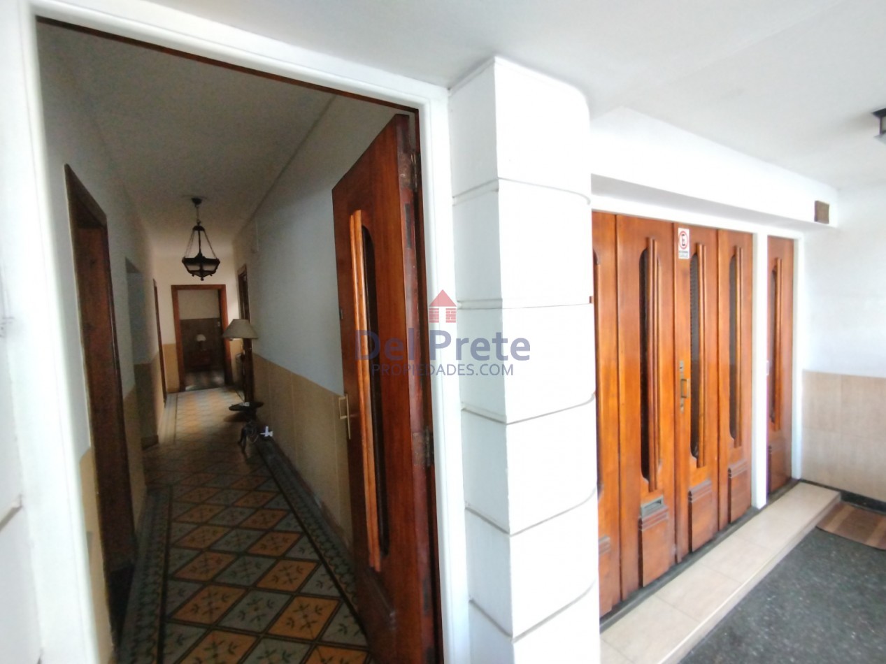 Venta chalet son dos propiedades en el lote