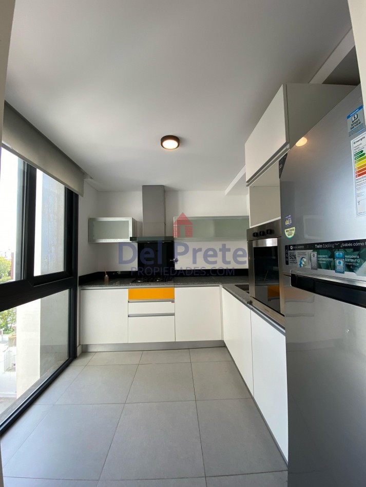 Venta 3 ambientes cochera Edificio Developer