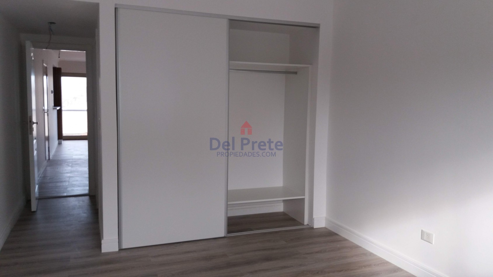 Venta  3 ambientes  cochera  Plaza Mitre 