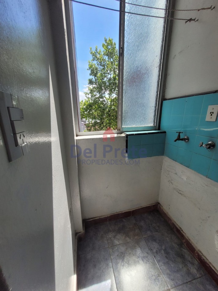 Venta Departamento 2 ambientes   original bueno  San Juan 