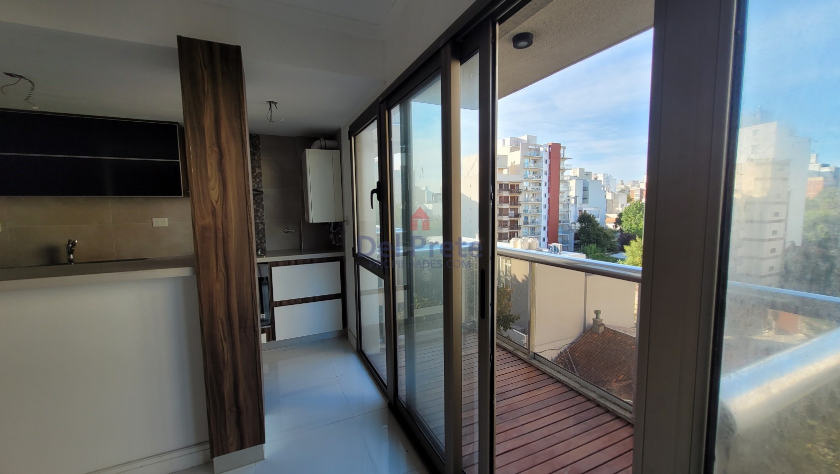 Venta  3 ambientes  cochera  Plaza Mitre 
