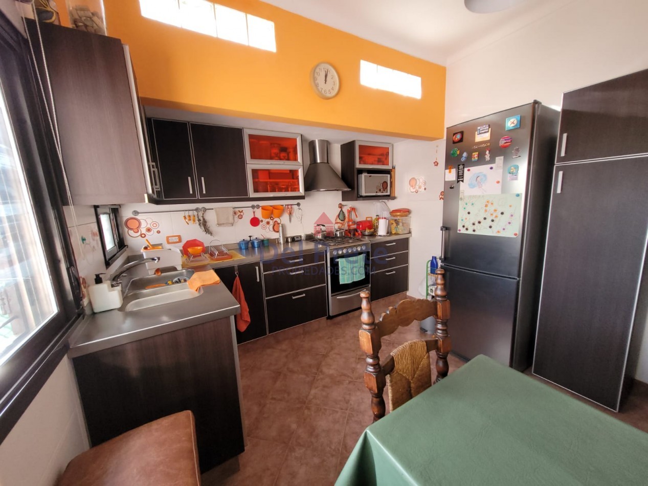 Venta chalet son dos propiedades en el lote
