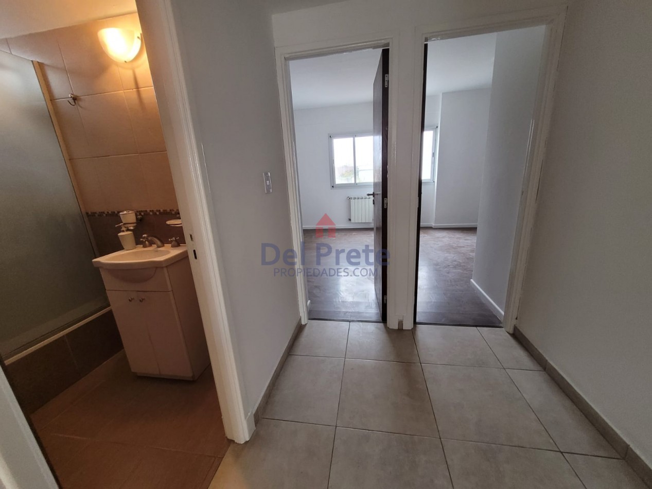 Venta   Departamento  3 ambientes cochera 