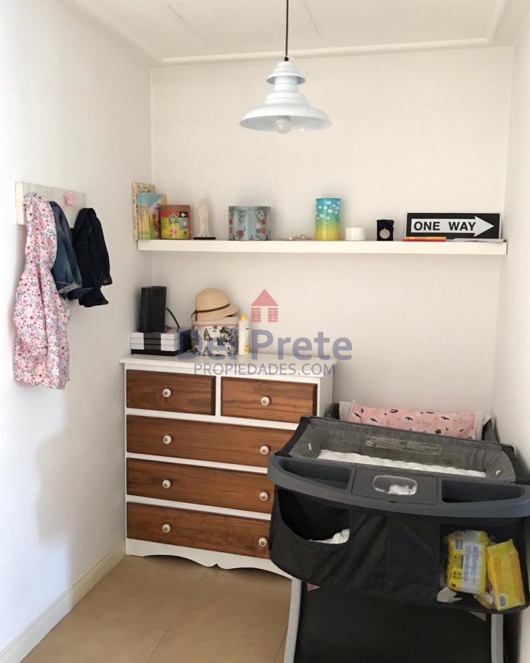 Venta Departamento 2 ambientes , escritorio Cochera