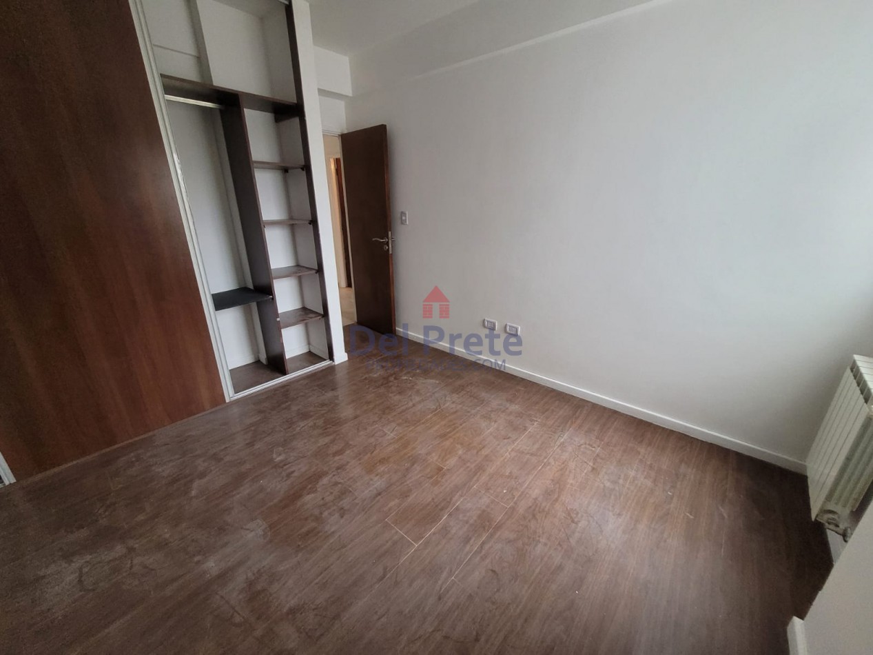 Venta   Departamento  3 ambientes cochera 