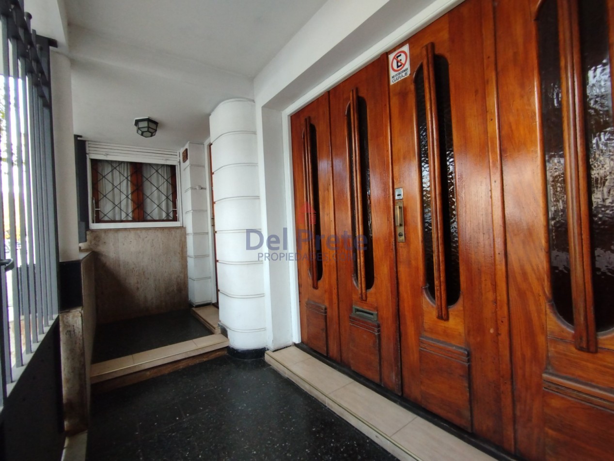 Venta chalet son dos propiedades en el lote