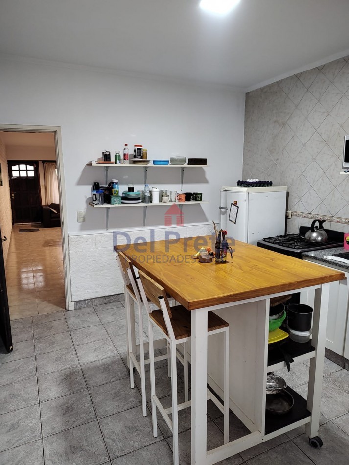 Venta Duplex 3 Ambientes espacio de coche