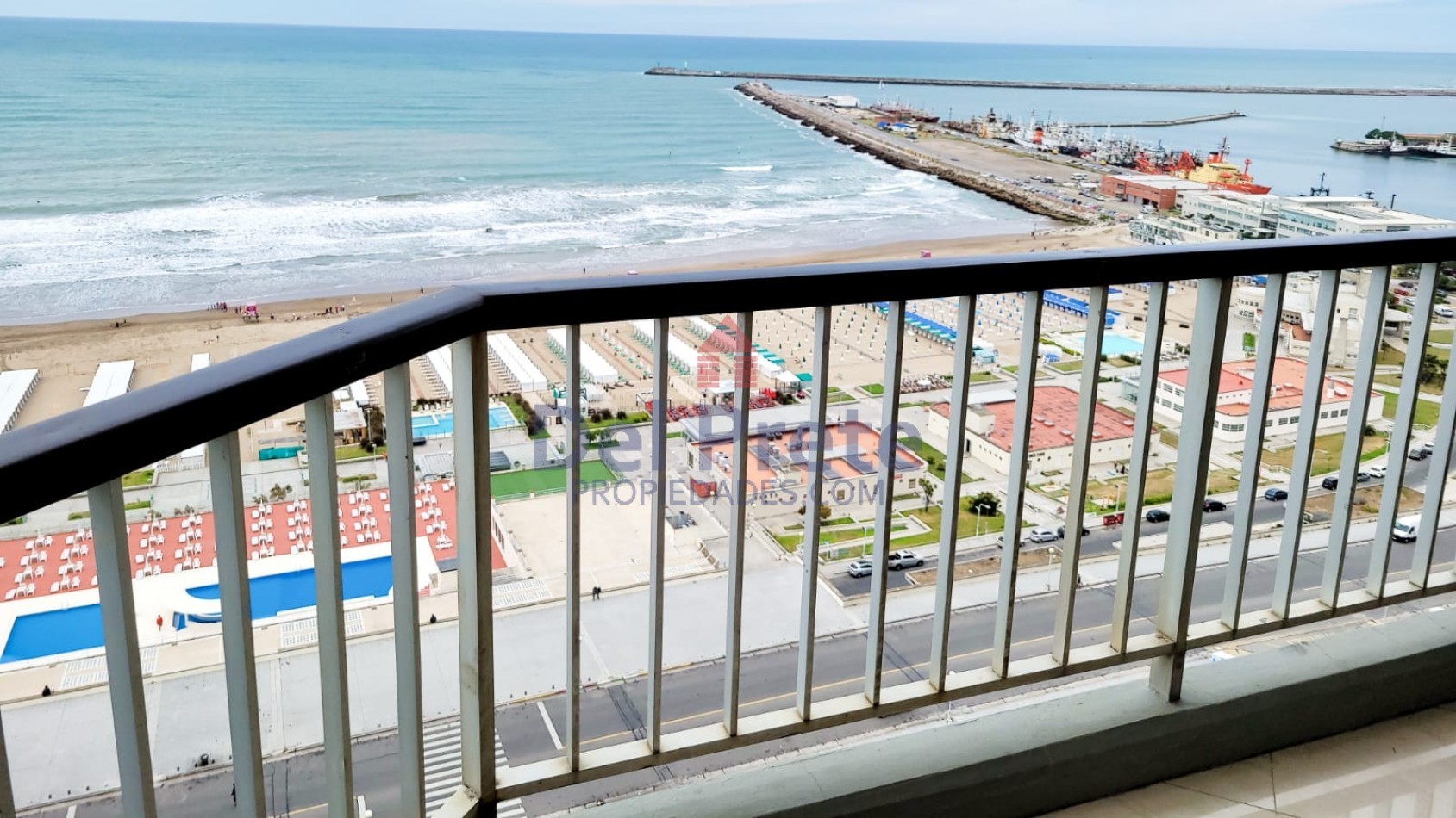 Venta Departamento Playa Grande Vista Plena al Mar