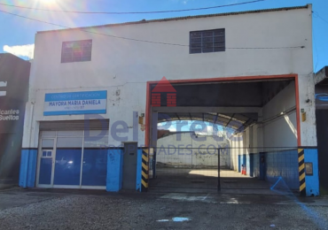 Galpon con local venta  Sobre Av.  J B Justo  Champagnat Mar del Plata 